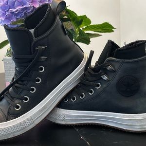 Converse sneakers high tops